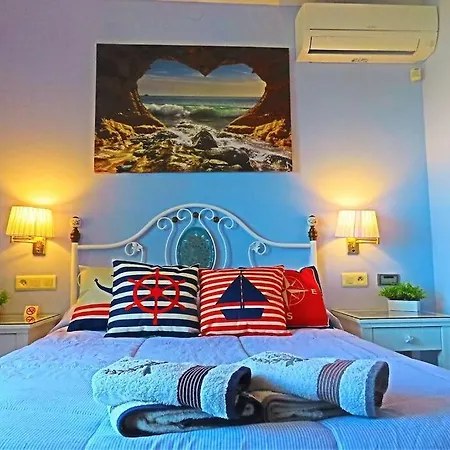 Balcon Del Duende : Seafront Paradise Apartment Nerja
